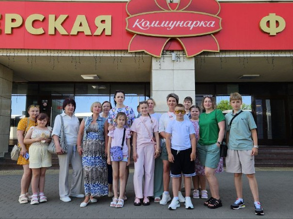Работники ОАО «Доломит» совершили увлекательную экскурсию.