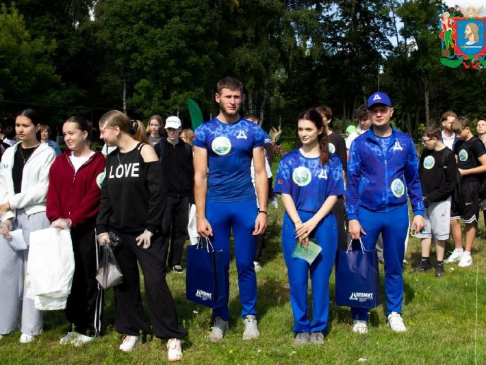 Работнікі ААТ "Даламіт" прынялі ўдзел у акцыі "У школу з Добрым Сэрцам".