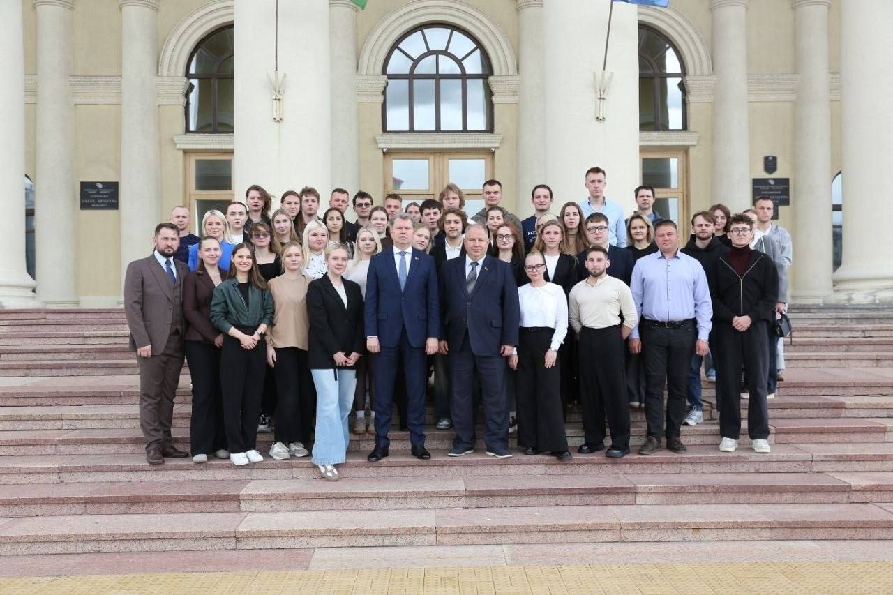 «Час выбраў нас: моладзь у авангардзе прафсаюзных ініцыятываў»