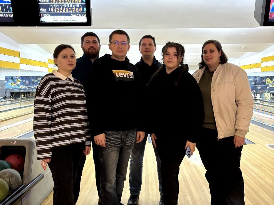 Моладзь ААТ "Даламіт" у боўлінг-цэнтры "Максіма".