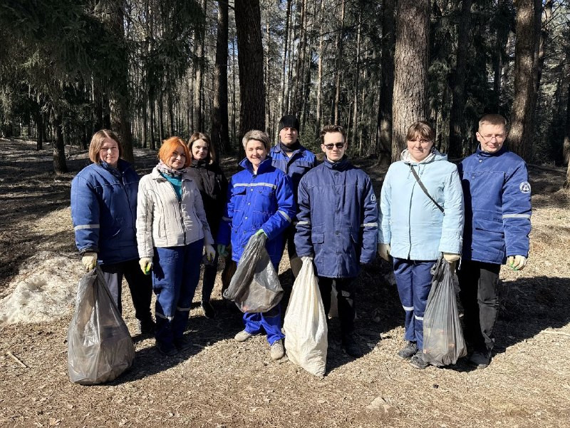 ААТ "Даламіт" прымае актыўны ўдзел у месячніку па добраўпарадкаванні.