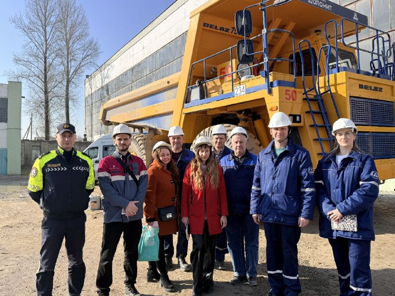 Мабільная група праверыла выкананне патрабаванняў бяспекі ў ААТ «Даламіт»