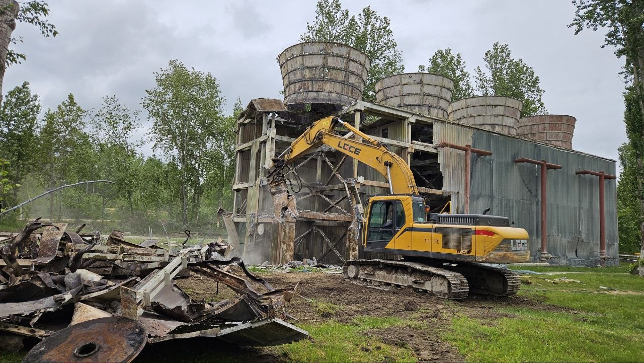 Дэмантаж градзірні ў рамках добраўпарадкавання тэрыторыі ААТ «Даламіт»